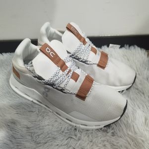 On Running Cloudnova White Pearl Brown
